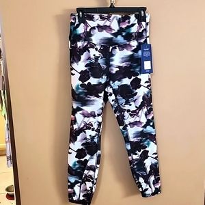 Marika Ankle Leggings NWT